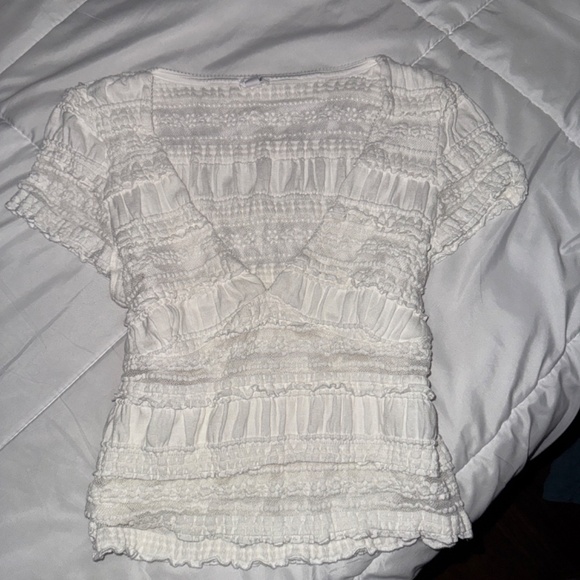 WHITE TOP AND SKIRT SET (GARAGE CLOTHING) EXCELLENT - Picture 4 of 5